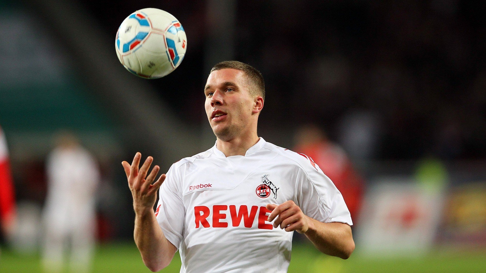 一打亚冠，看到上海海港被虐，才发觉中超水平是如此的低，上海海港2021中超赛程