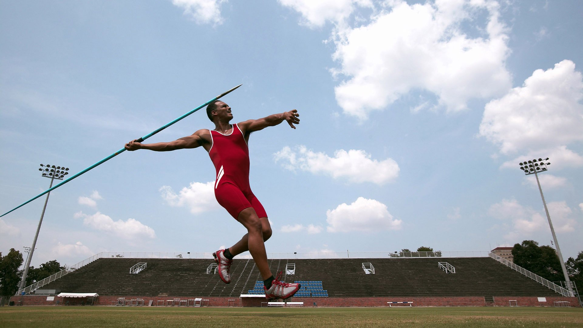 上赛季“黑马”外援全部离开，山西男篮试训锋线新援引关注